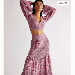 Gorgeous on trend two piece set!